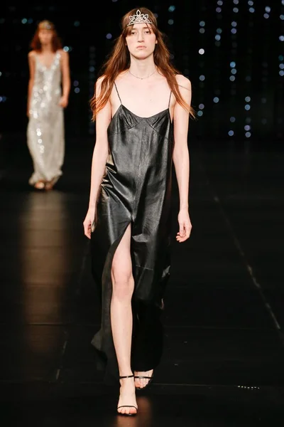 Look 55